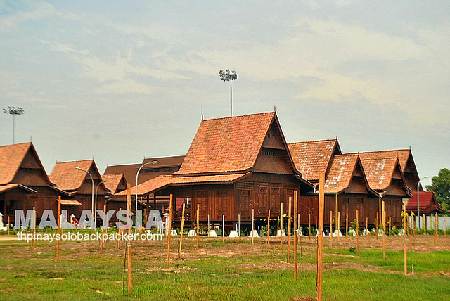 Malaysia Tourism Hunt 2013: Hang Tuah Center Rises in Melaka