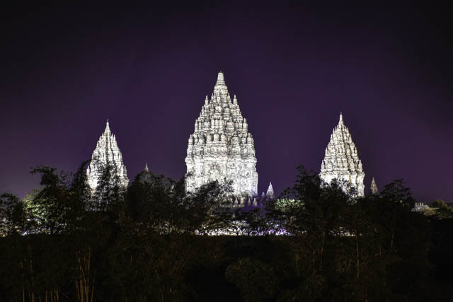 prambanantemplenightsmall