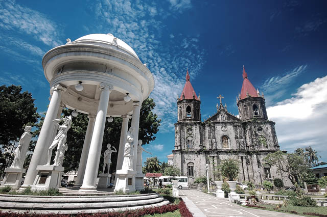 7 Must-Visit Churches in Iloilo