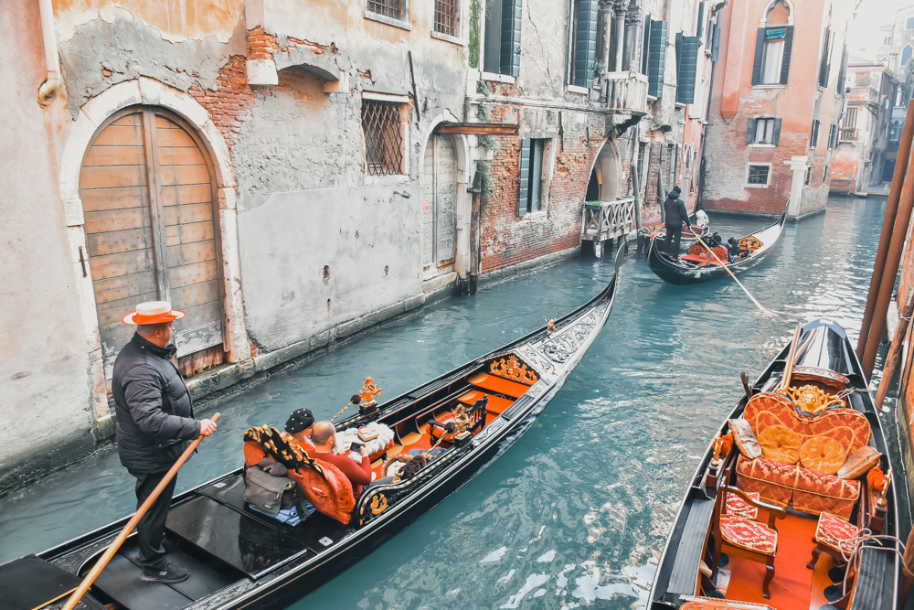 venice gondola