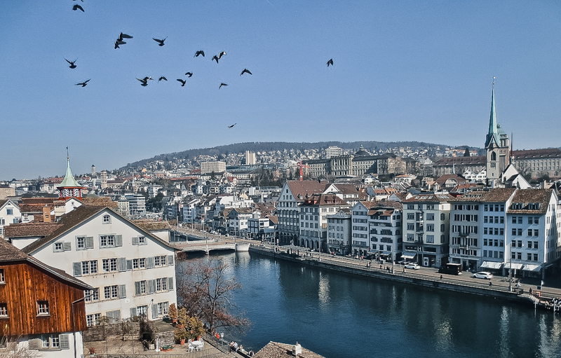 Best places to visit in Zurich - Lindenhof Hill